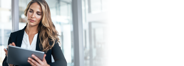 Business Women with Pintexx Workplace Tablet